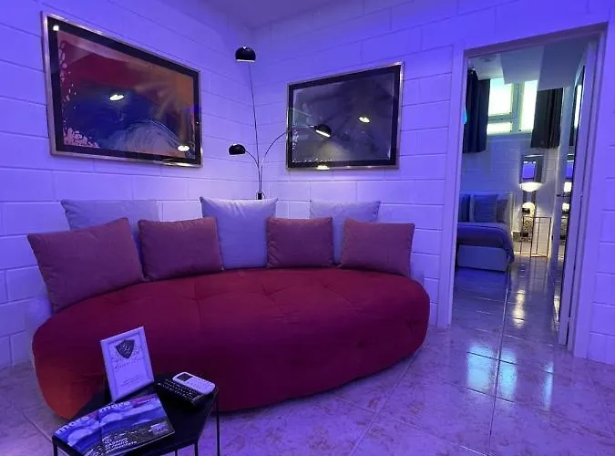 Gianluis Luxury דירה *